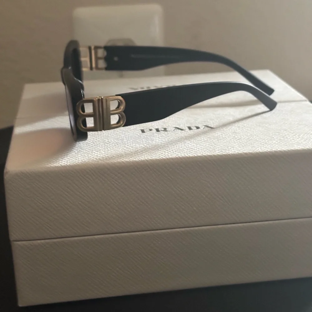 Balenciaga Black Wearable Tech Glasses
